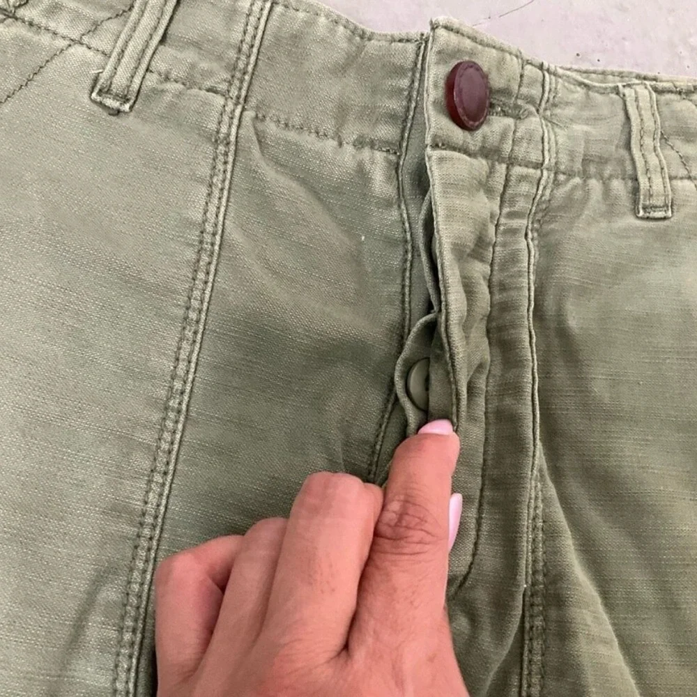 Free People Raw & Patched Standoff Short Size 4 Olive Green